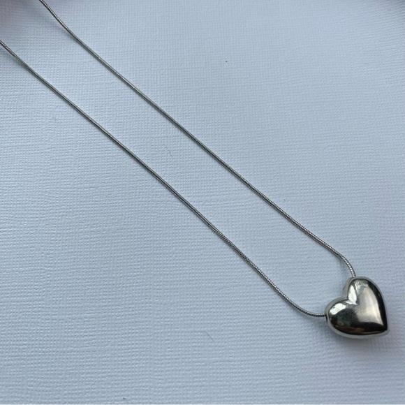 Stainless Steel Simple Elegant Heart Pendant & 18” Chain Silver Tone Minimalist
